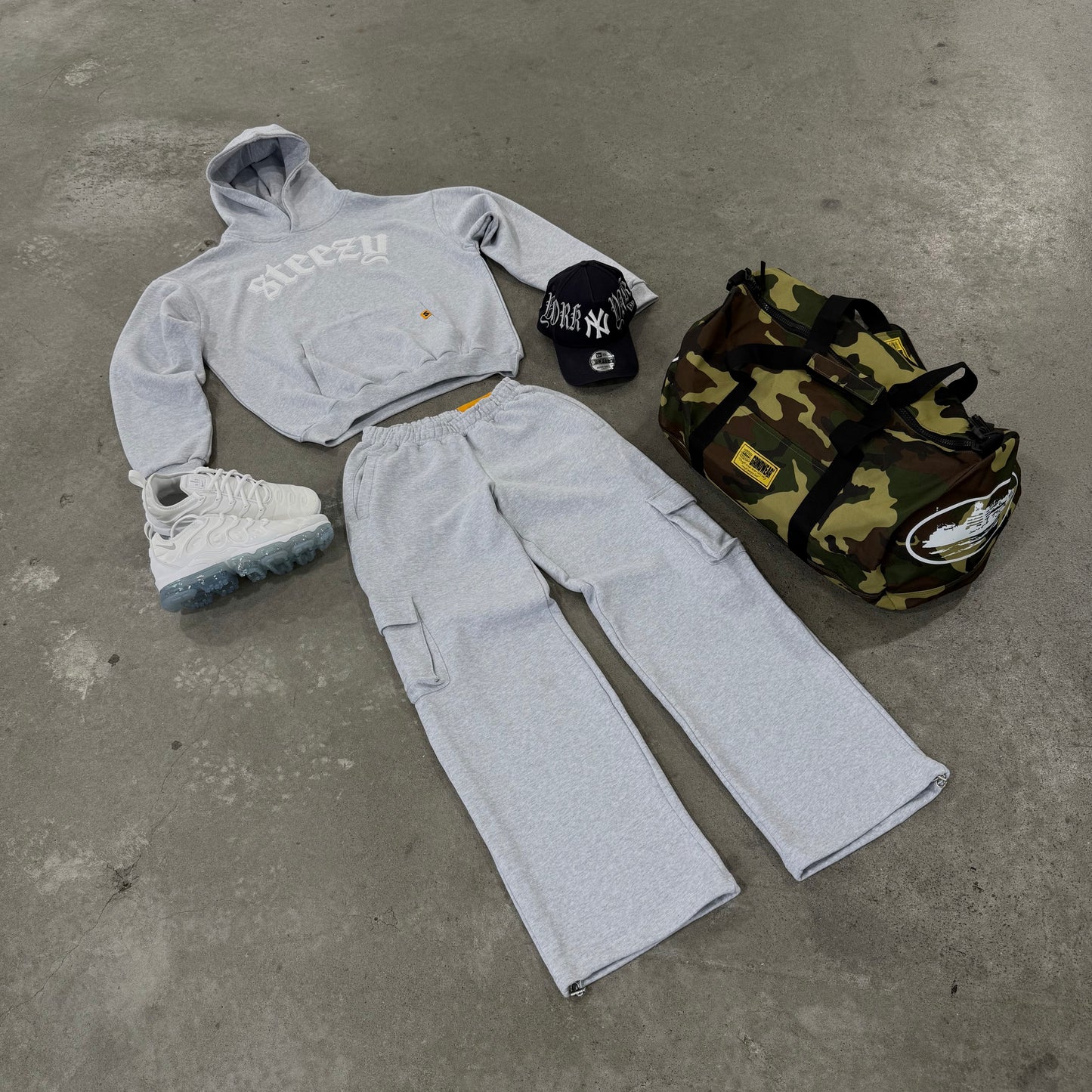 HEAVYWEIGHT CHENILLE PATCH HOODIE {GREY MARL}